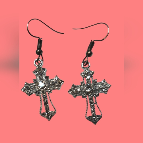 Jewelry - Gorgous CROSS Earrings